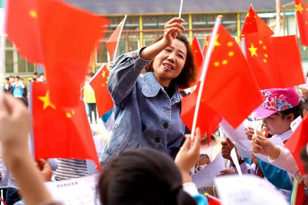 数码相机相对于胶片相机有什么优点？游戏画面