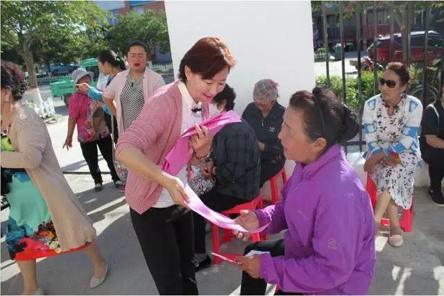 【灭绝巨兽与今天的亲戚】宽额鹿驼鹿